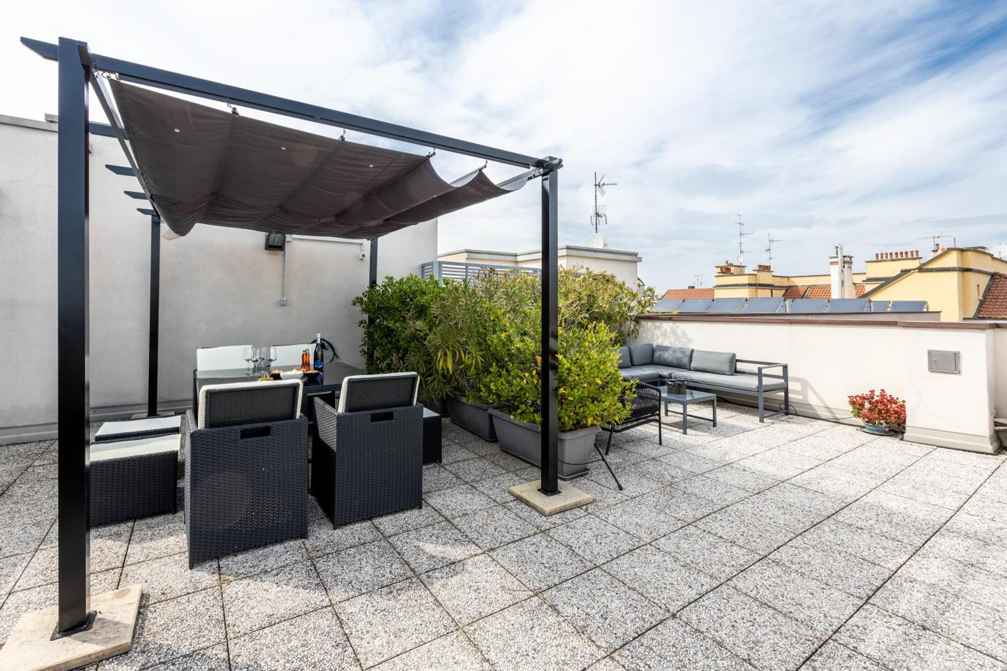Bocconi'S Nest - Close To Duomo With Terrace ميلان المظهر الخارجي الصورة