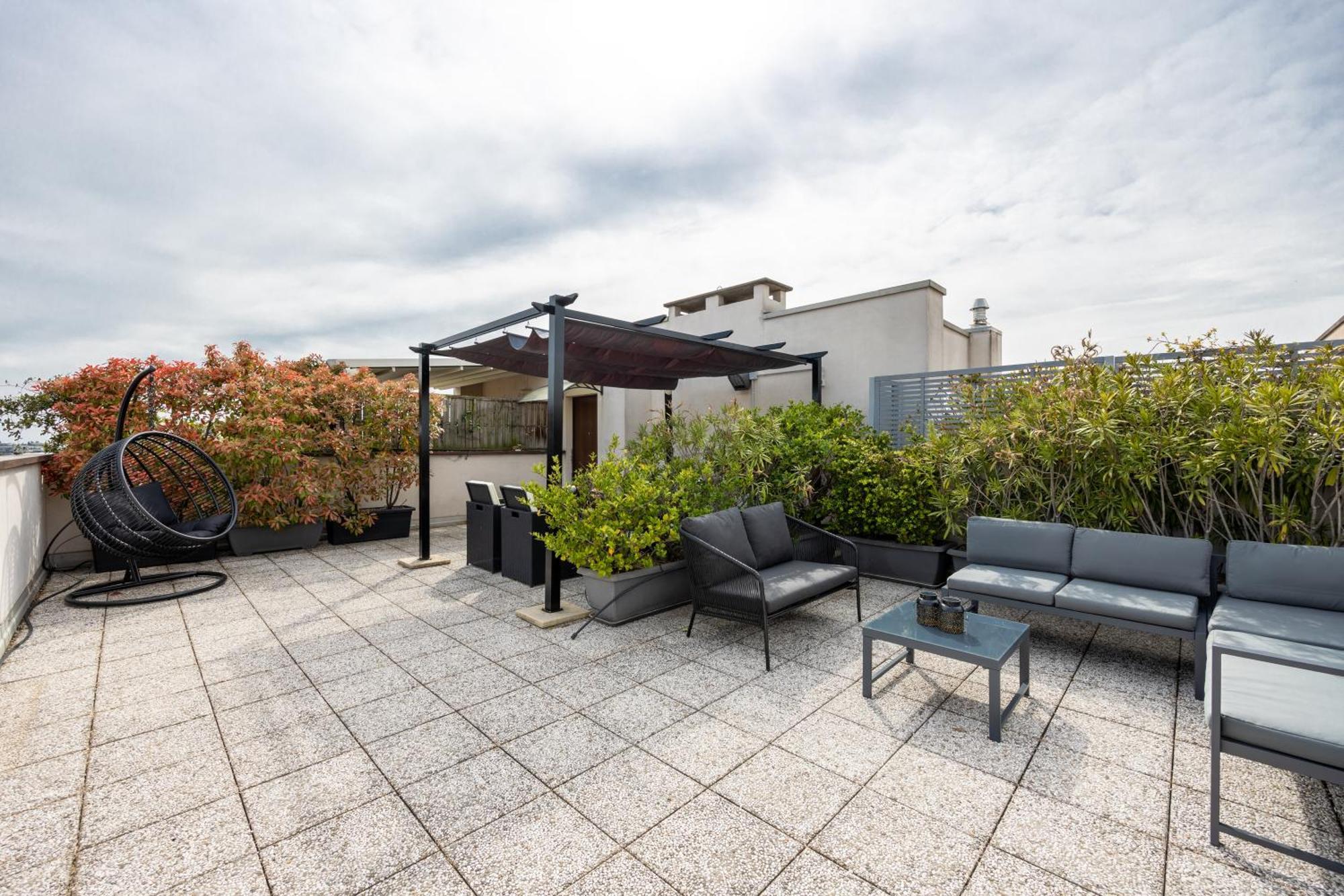 Bocconi'S Nest - Close To Duomo With Terrace ميلان المظهر الخارجي الصورة